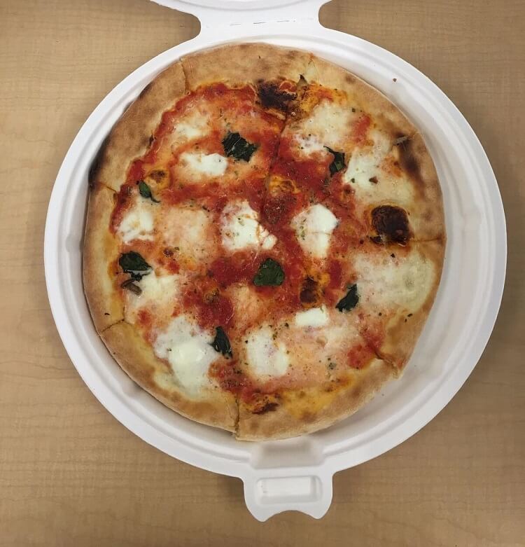 装 Pizza 实物图